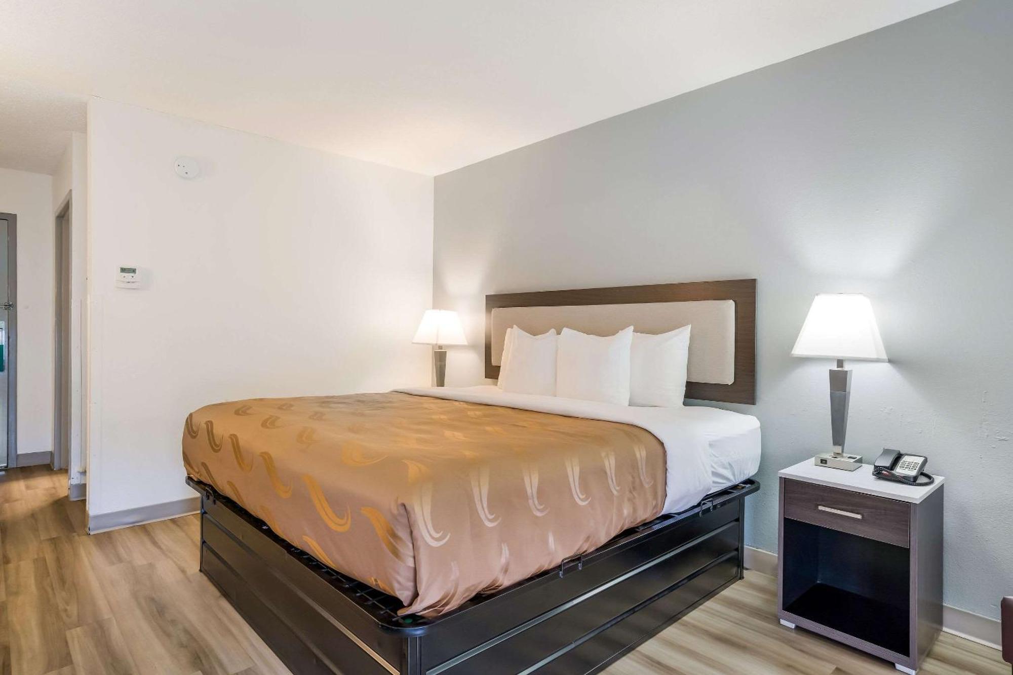 Quality Inn Jacksonville Near Camp Lejeune Εξωτερικό φωτογραφία
